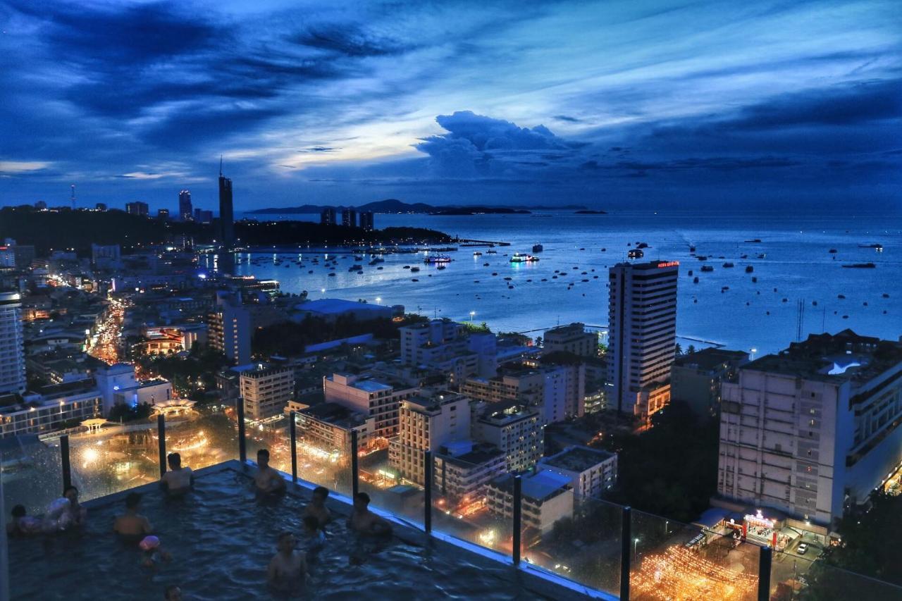 The Base Central Pattaya By Wcc Apartment Exterior photo